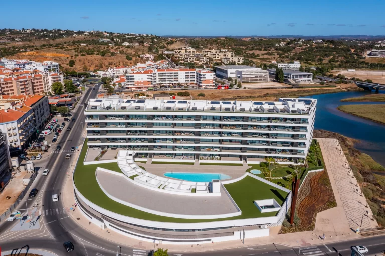 live in Lagos without car