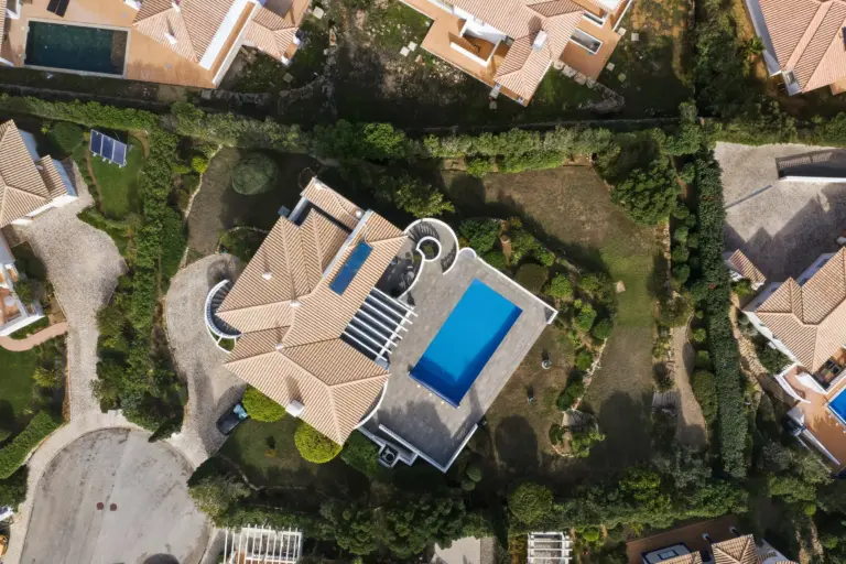 notary-vs-lawyer-portugal-property-purchase-2026